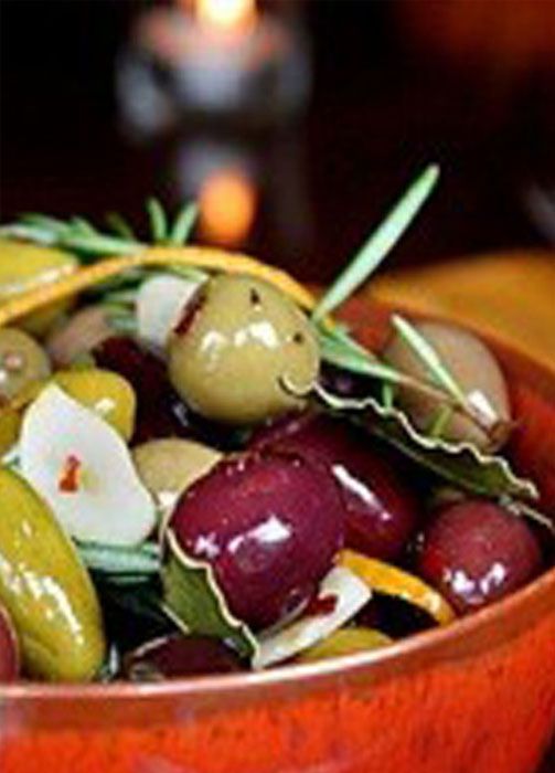 MARINATED OLIVES